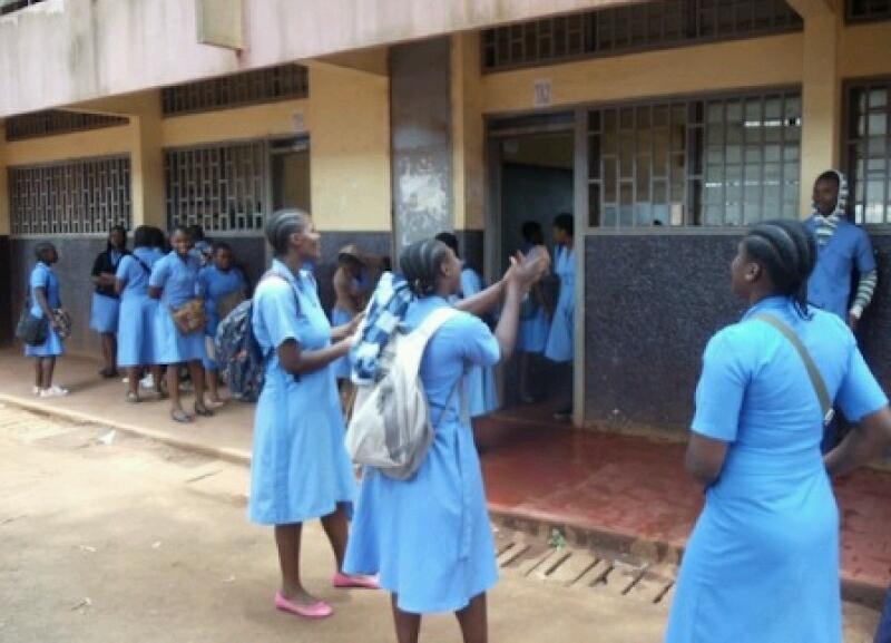 Tanzanie :  des lycéennes enceintes expulsées des écoles